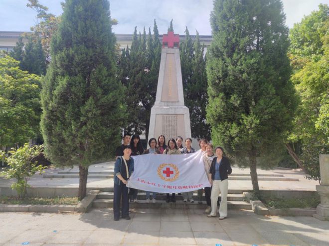 市级红十字冠熊猫体育平台名医疗机构开展“红十字博爱周”主题宣传活动剪影(图13)