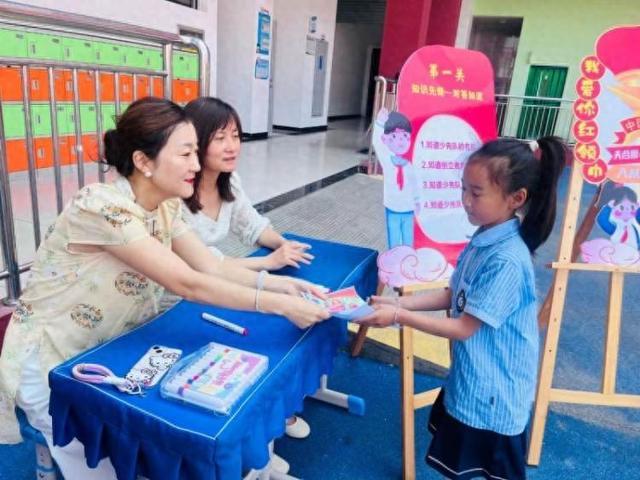 陕西合阳县天合园小学：牢记党的教导 争做强国少年(图1)