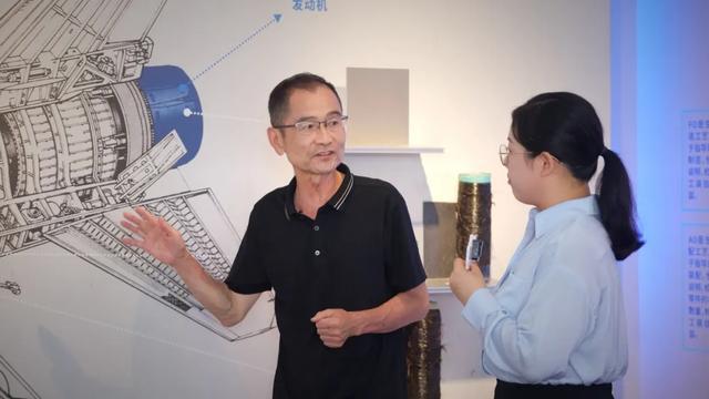 笃行青春路 奋发筑脊梁丨成都市开学第一课开讲啦(图10)